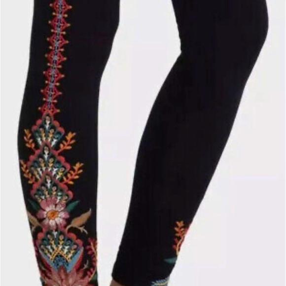 Johnny Was Pants - Johnny Was Black Leggings with Multicolor Floral Embroidery
